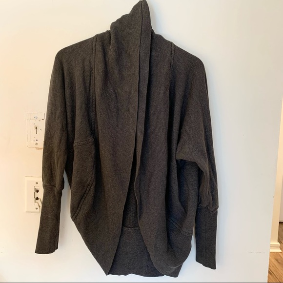 GREY Aritzia Wilfred sweater - Picture 4 of 6